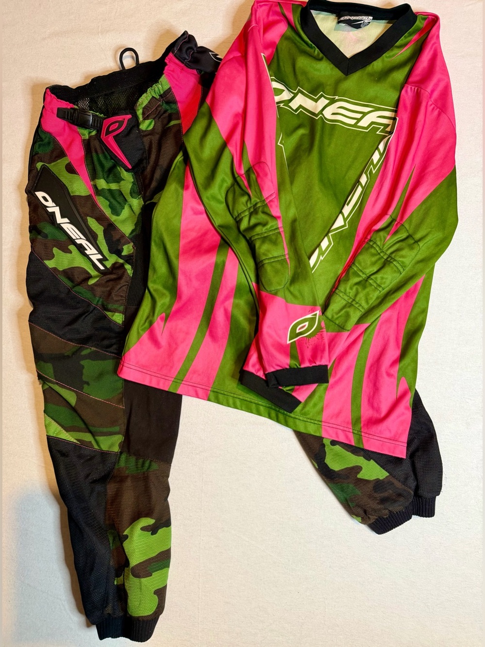 O'Neal Women's Pink & Green Camo Riding Gear
